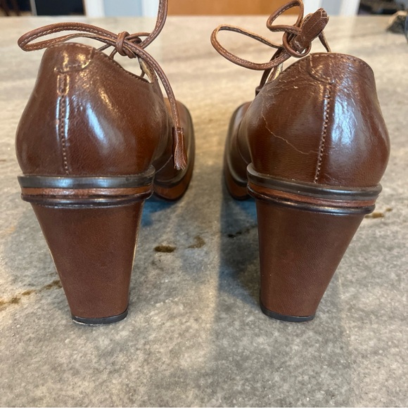 BCBG Lace-Up Baby Doll Block Heel Mary Jane Pumps in Rich Brown 7 1/2 - Picture 4 of 15